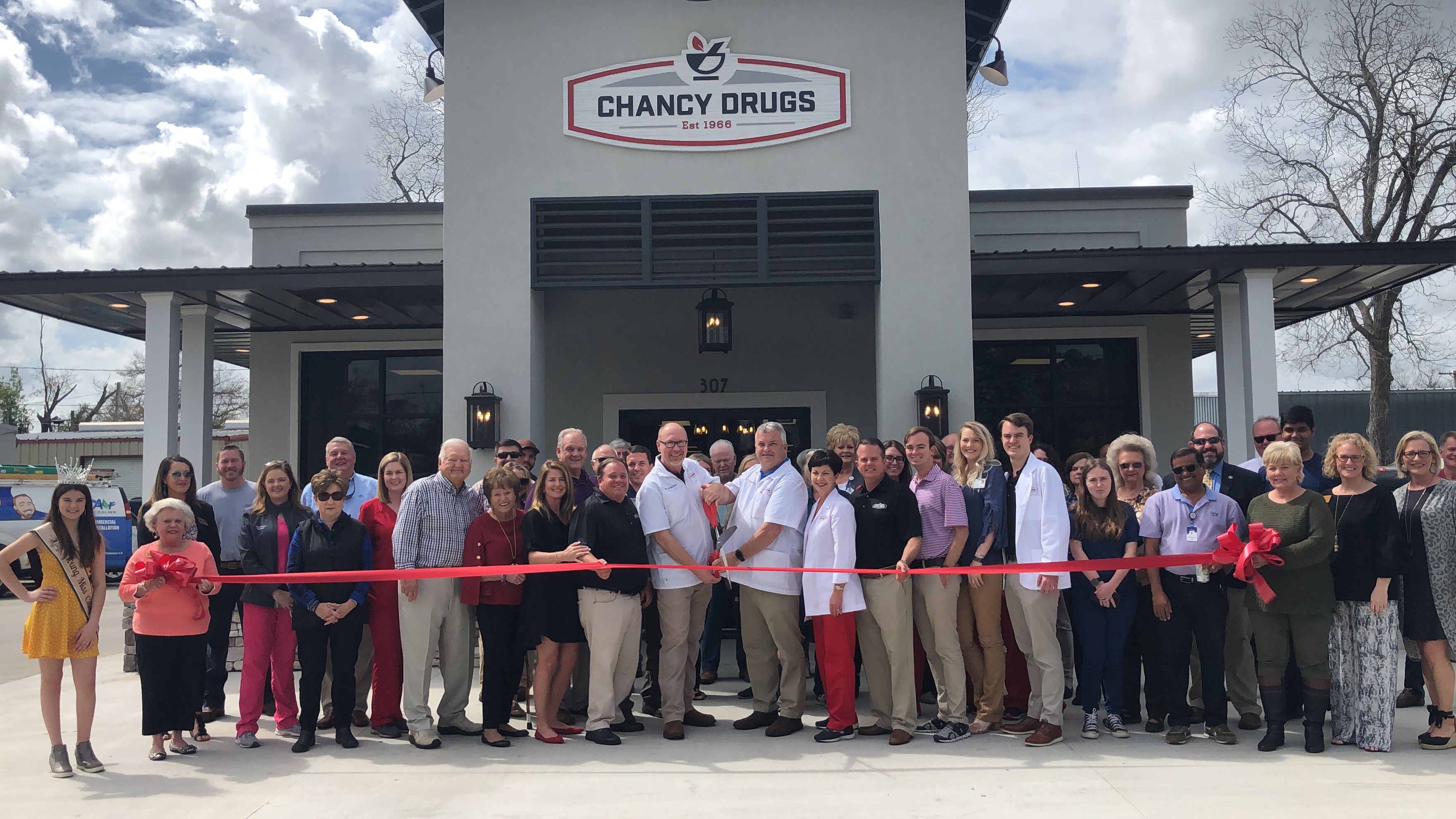 Chancy Drugs celebrates ribbon cutting for new Adel store